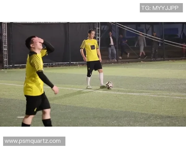 足球明星经典射门动作解析与技巧分享让你成为球场上的射手之王